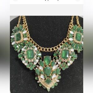 Luxurious Green and Gold Floral Necklace